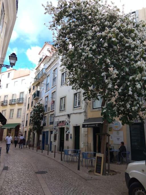 Lx Townhouse Ideal For Big Groups Prime Location Trendy Street Lissabon Exterior foto